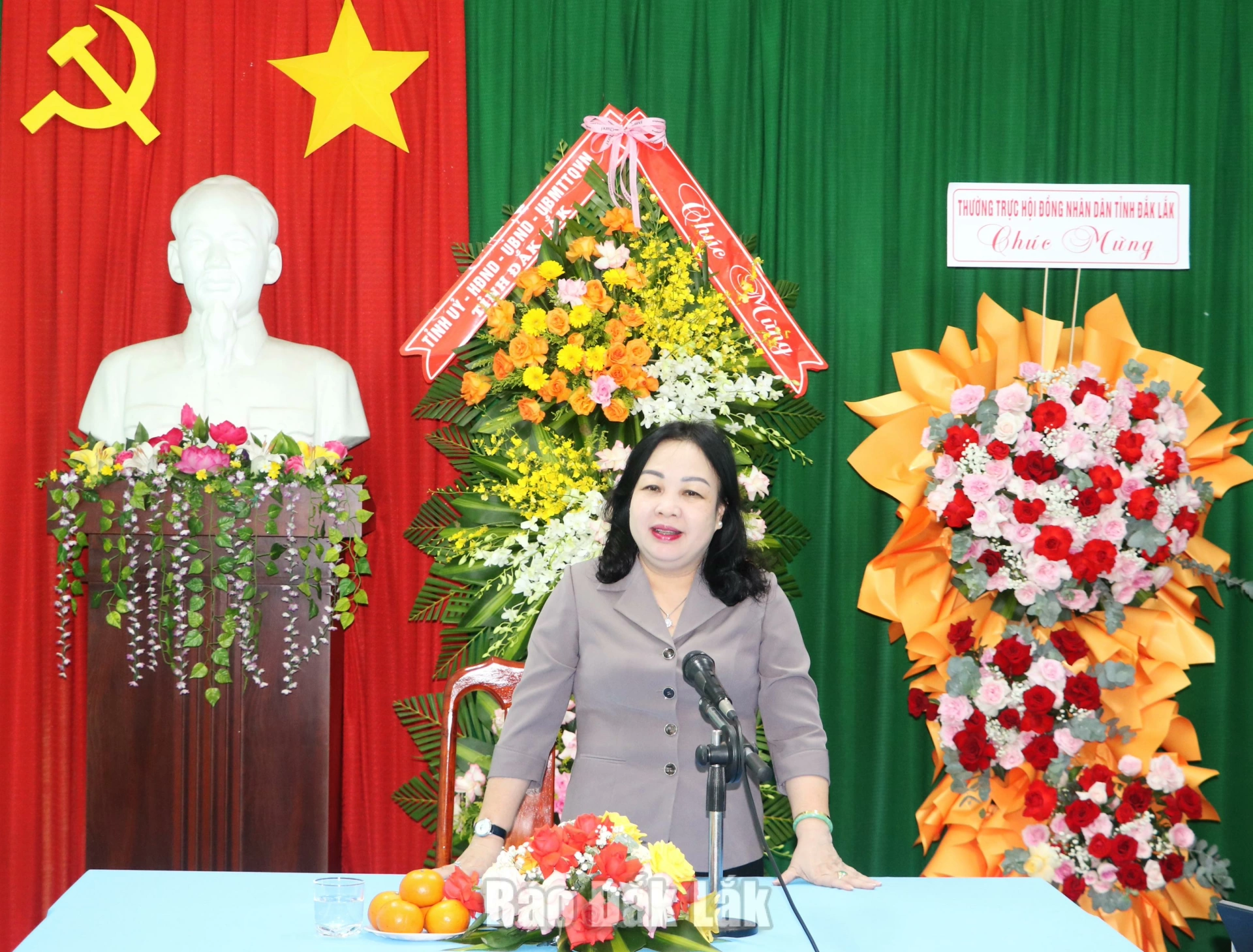 Phó Bí thư Thường trực Tỉnh ủy Cao Thị Hòa An thăm, chúc mừng các cơ quan báo chí nhân kỷ niệm 101 năm Ngày Báo chí cách mạng Việt Nam