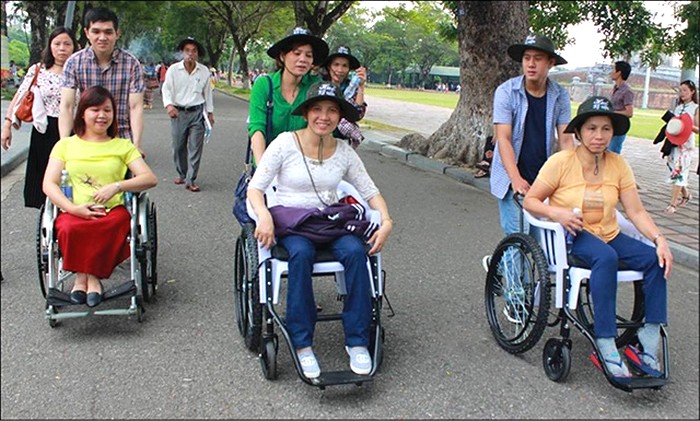 Một số quy định của pháp luật Việt Nam về quyền lao động, việc làm của người khuyết tật