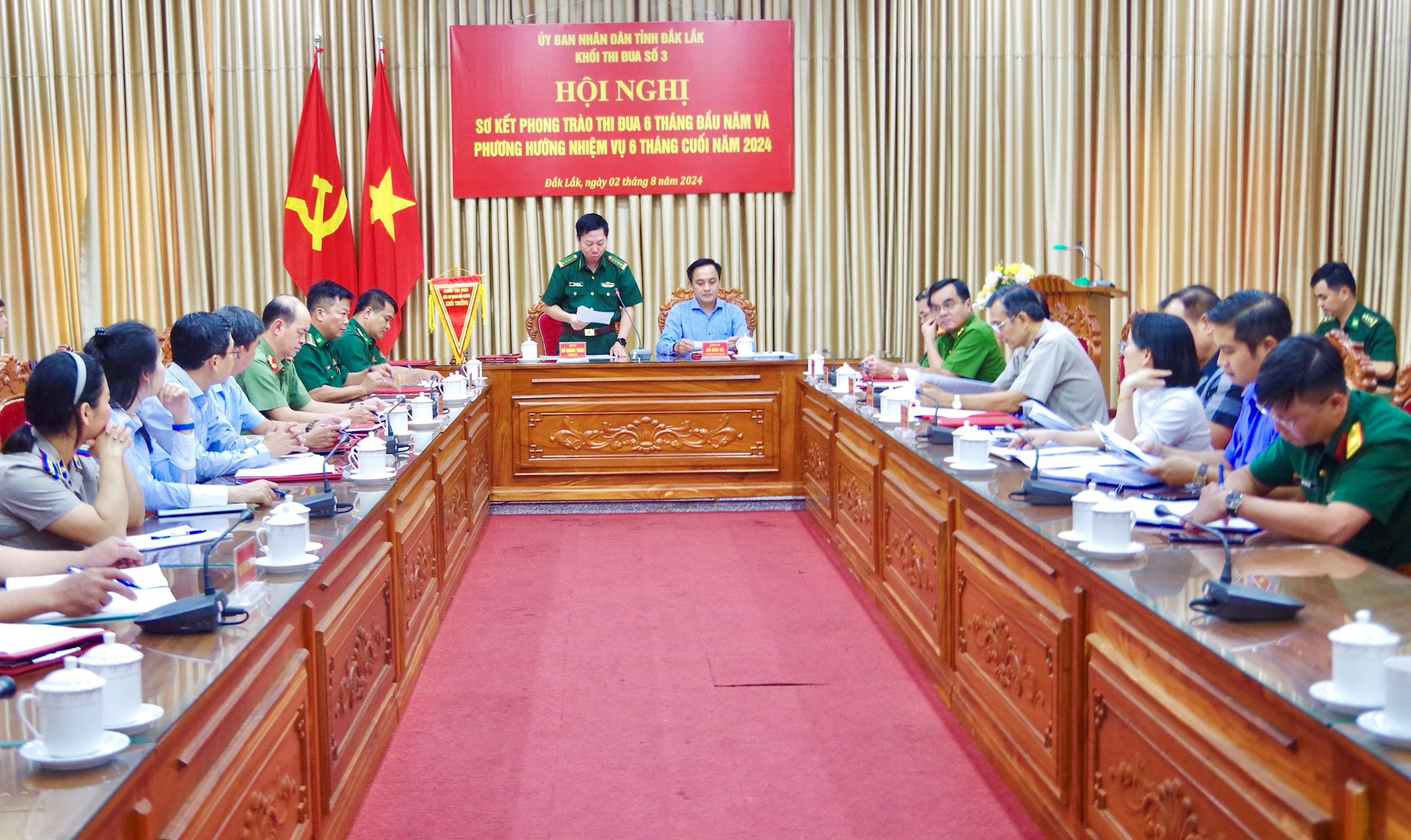Tiếp tục đổi mới, nâng cao chất lượng, hiệu quả công tác thi đua - khen thưởng