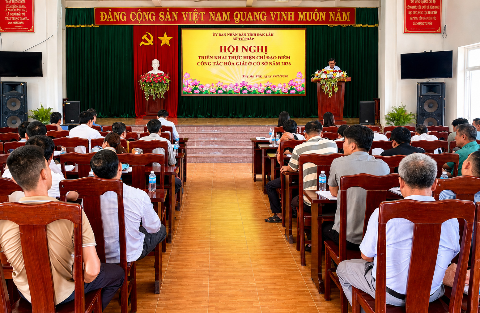 Đưa pháp luật đến gần dân: trăn trở từ những chuyến đi cơ sở